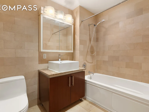 41-26 27th Street 7C, Queens NY 11101