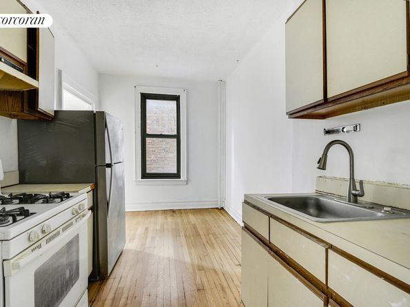 345 Montgomery Street 2C, Brooklyn NY 11225