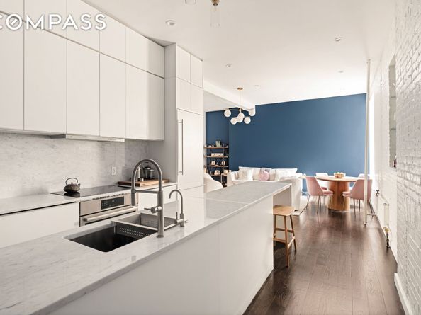 23 East 10th Street 508, New York NY 10003