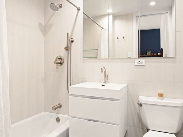 23 East 10th Street 508, New York NY 10003