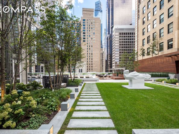 217 West 57th Street 127/128, New York NY 10019