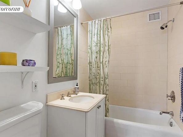 400 East 51st Street 7D, New York NY 10022