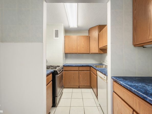 333 Pearl Street 8L, New York NY 10038