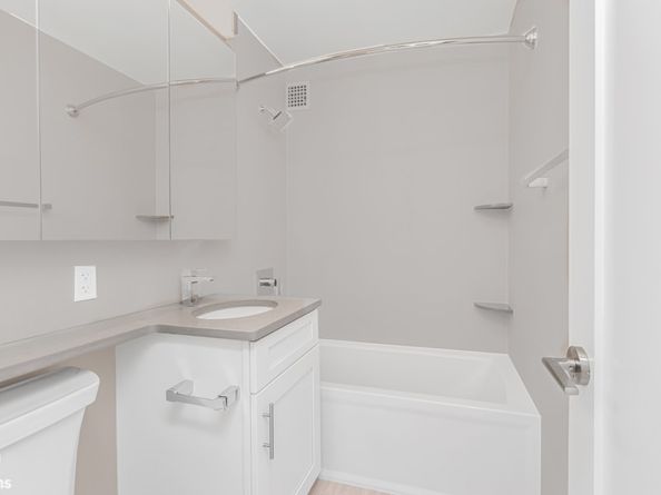 3671 Hudson Manor Terrace 3D, Bronx NY 10463