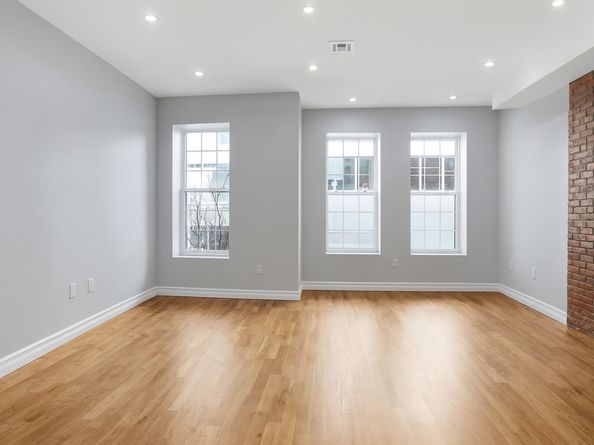 114 West 124th Street, New York NY 10027
