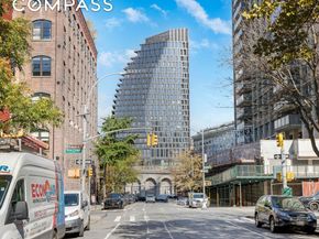 37 Henry Street TH1, Brooklyn NY 11201