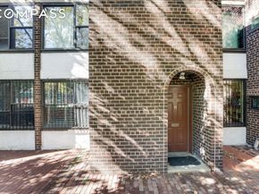 37 Henry Street TH1, Brooklyn NY 11201