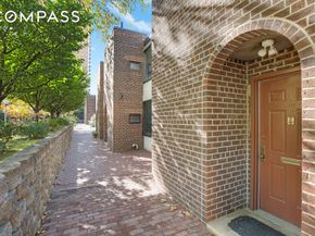 37 Henry Street TH1, Brooklyn NY 11201