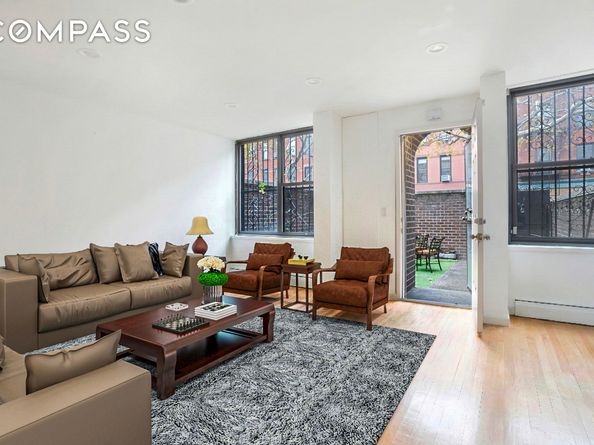 37 Henry Street TH1, Brooklyn NY 11201