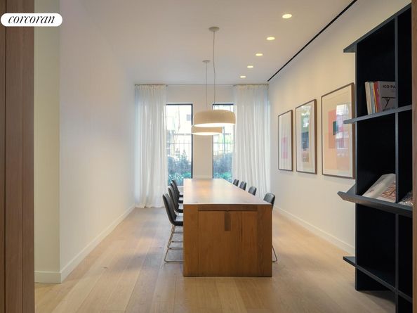 234 East 46th Street PH2105, New York NY 10017