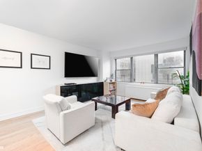 10 West 15th Street 1014, New York NY 10011