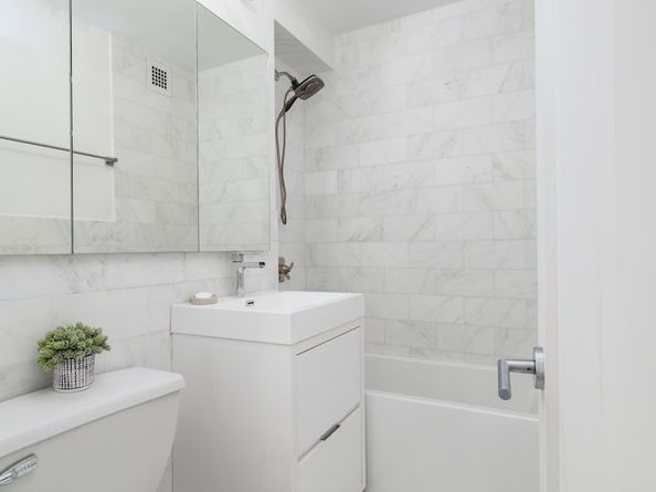 10 West 15th Street 1014, New York NY 10011