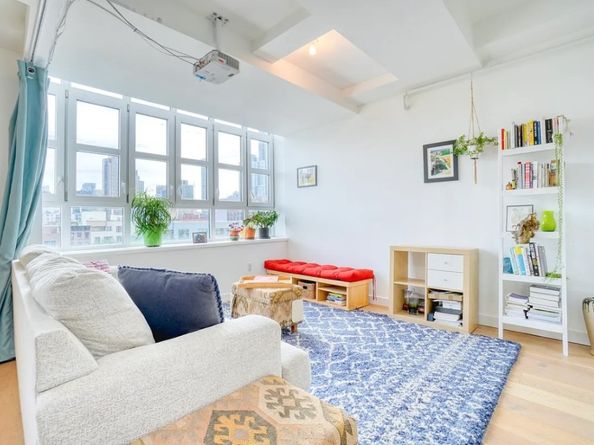 5-33 48th Avenue 4G, Queens NY 11101