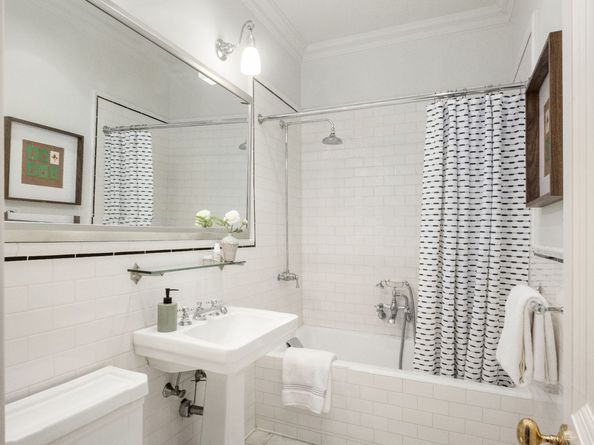 222 East 11th Street GARDEN, New York NY 10003