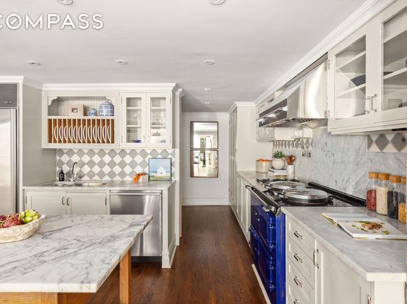 222 East 11th Street GARDEN, New York NY 10003
