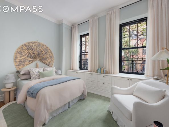 222 East 11th Street GARDEN, New York NY 10003