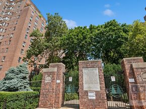 550 Grand Street J4B, New York NY 10002