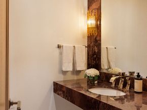 425 East 58th Street 12EF, New York NY 10022