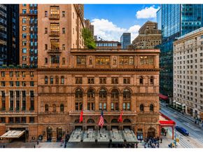 171 West 57th Street 8C, New York NY 10019