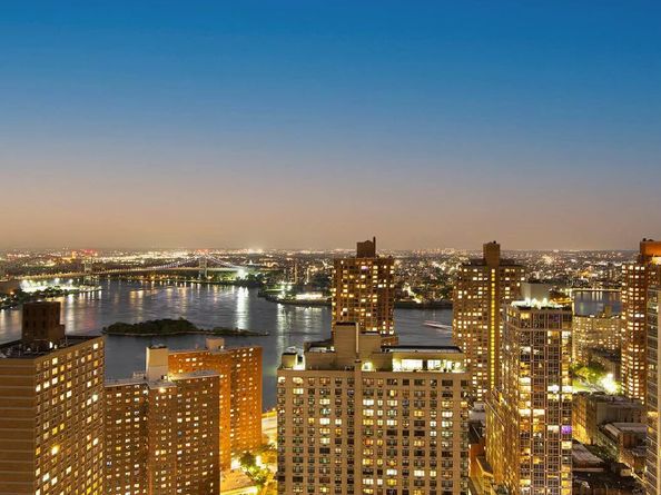 300 East 93rd Street 39E, New York NY 10128