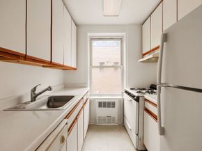 1717 East 18th Street 4P, Brooklyn NY 11229