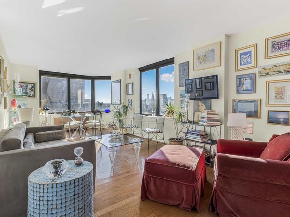 415 East 37th Street 37N, New York NY 10016