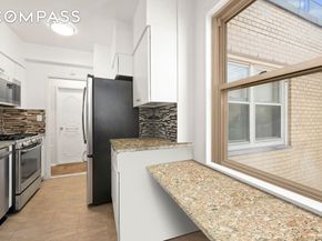 40 East 9th Street PHG, New York NY 10003