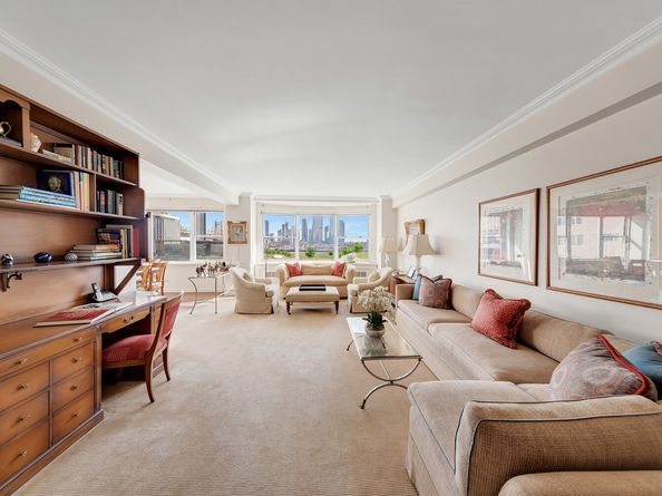 25 Sutton Place S 6M, New York NY 10022