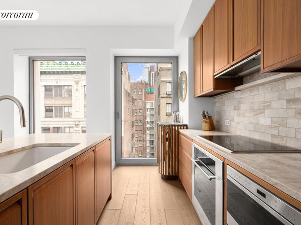 30 East 31st Street 14, New York NY 10016