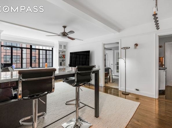 321 East 43rd Street 708, New York NY 10017