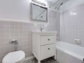 63 East 9th Street 4O, New York NY 10003