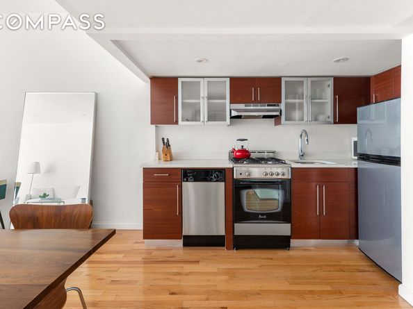 184 Thompson Street 4E, New York NY 10012