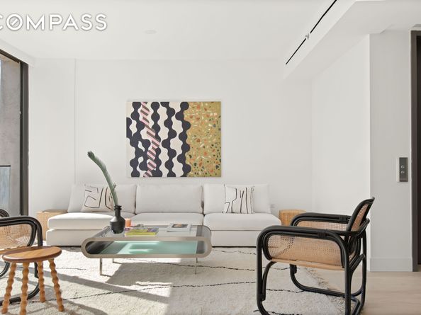 165 Chrystie Street 3, New York NY 10002