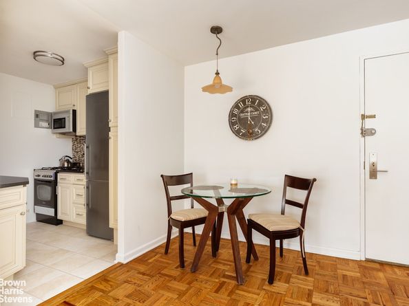 201 East 21st Street 5G, New York NY 10010