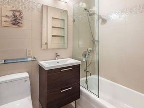 370 East 76th Street A1002, New York NY 10021