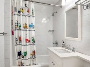 370 East 76th Street A1002, New York NY 10021