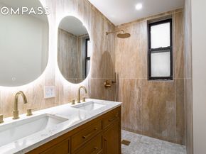 28 West 69th Street 6B, New York NY 10023