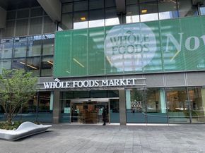 433 West 34th Street 9C, New York NY 10001