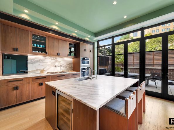 30 Sullivan Street, New York NY 10012