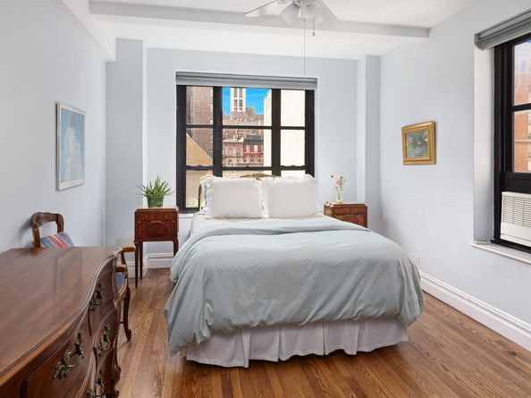 235 East 22nd Street 6H, New York NY 10010