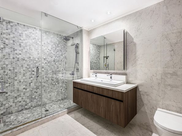 253 East 7th Street TH, New York NY 10009