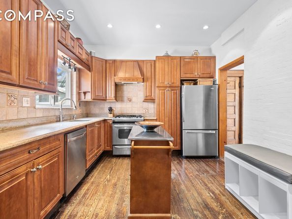 685 East 22nd Street, Brooklyn NY 11210