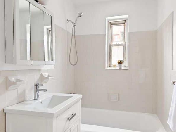 210 Congress Street 1F, Brooklyn NY 11201