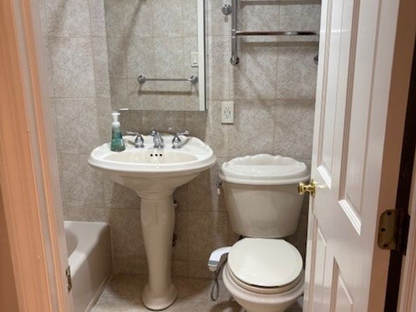 211 Thompson Street 5C, New York NY 10012