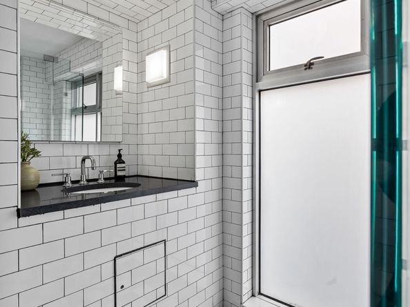 325 Bowery PH, New York NY 10003