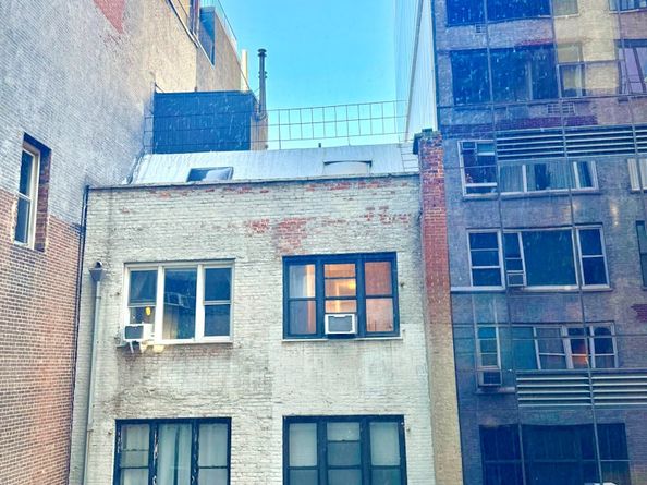 21 East 22nd Street 4D, New York NY 10010