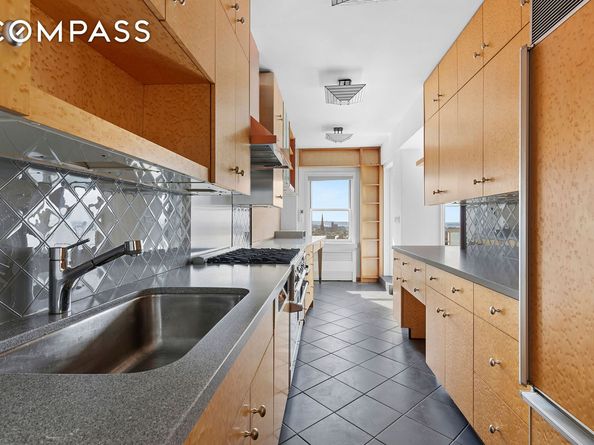 10 Plaza Street E 16C, Brooklyn NY 11238