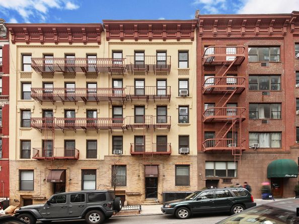 244 East 90th Street 2A, New York NY 10128