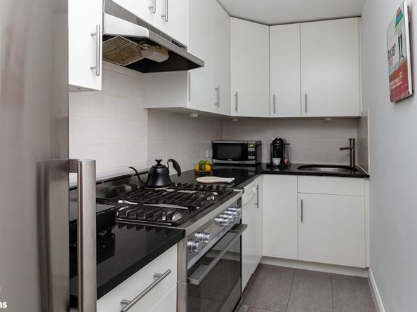 345 East 54th Street 2G, New York NY 10022