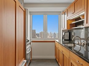 425 5th Avenue 57A, New York NY 10016